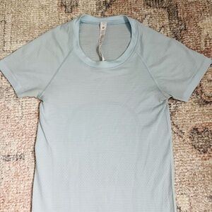 Lululemon light blue swiftly tech